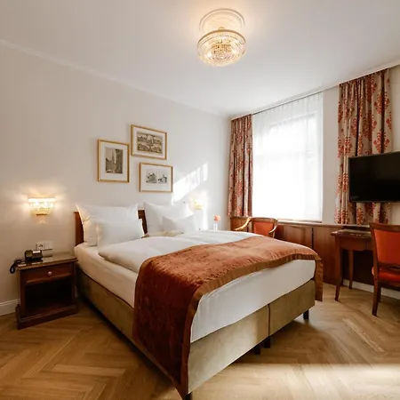 Stefanie - Vienna's Oldest 4* Wenen