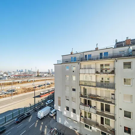 Sonnige Altbauwohnung Nahe Hauptbahnhof Wien