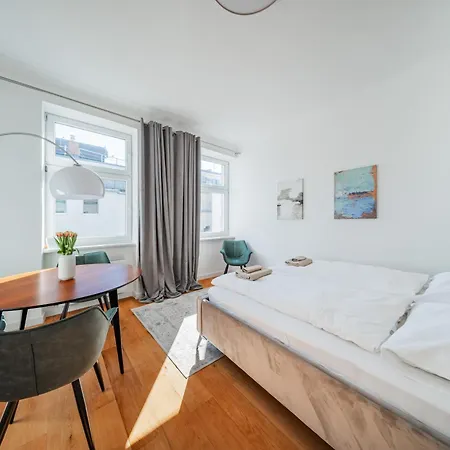 Apartment Sonnige Altbauwohnung Nahe Hauptbahnhof Wien