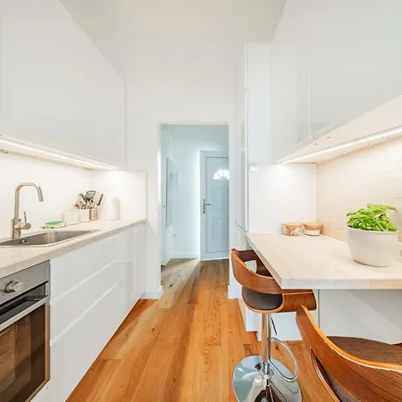 Apartment Sonnige Altbauwohnung Nahe Hauptbahnhof