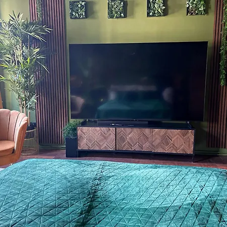 Jungle Apartment