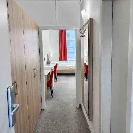 Apartment 4 Mins To Metro I Wifi I 15 Mins To Inner