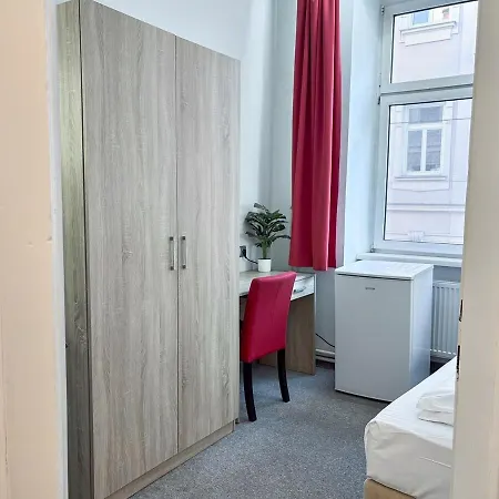 Apartment 4 Mins To Metro I Wifi I 15 Mins To Inner