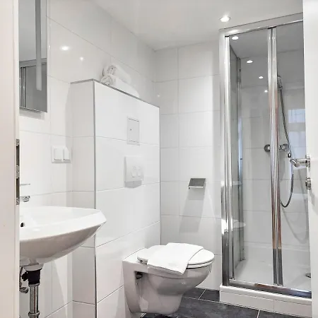 Apartment 4 Mins To Metro I Wifi I 15 Mins To Inner Vienna