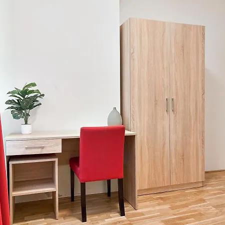 Apartment 4 Mins To Metro I Wifi I 15 Mins To Inner *