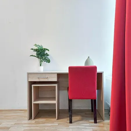 Apartment 4 Mins To Metro I Wifi I 15 Mins To Inner *
