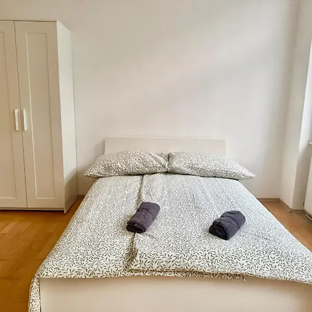 2 Bedroom Long-term With Free Parking