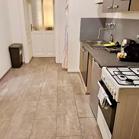 2 Bedroom Long-term With Free Parking * Wien