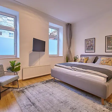 Apartment Posh - Klassisch & Schick *