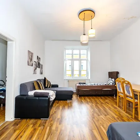 Homestay Family - 7 Minutes To Schoenbrunn Palace *