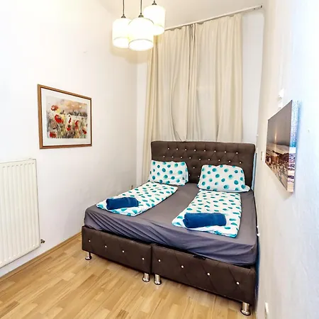 Homestay Family - 7 Minutes To Schoenbrunn Palace *