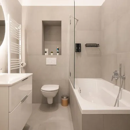 Chic & Cozy 104m2 Flat, Walk To Attractions Apartment Vienna
