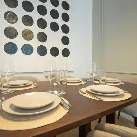 Chic & Cozy 104m2 Flat, Walk To Attractions Apartment Vienna