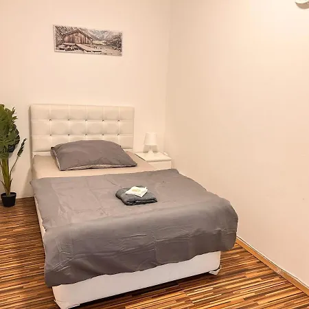 Stylish Nest - 3 For 5 - Near Metro *