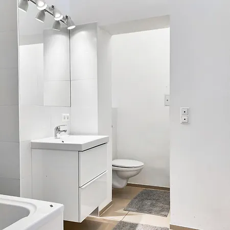 Chic 1-br - Perfect Location Apartment