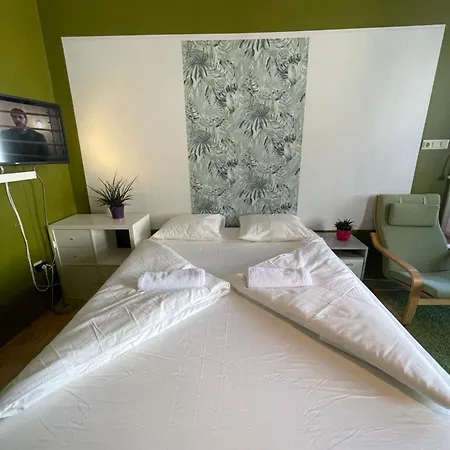Two-room In Mariahilfer Apartment *