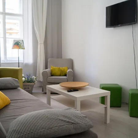 Appartement Trendy 1br & 1lr Near Rennweg, Great Links Wenen