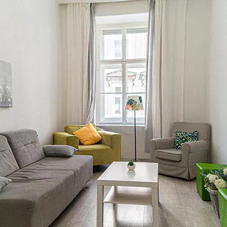 Trendy 1br & 1lr Near Rennweg, Great Links Appartement Wenen
