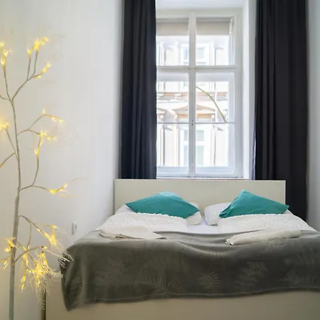 Trendy 1br & 1lr Near Rennweg, Great Links Appartement Wenen