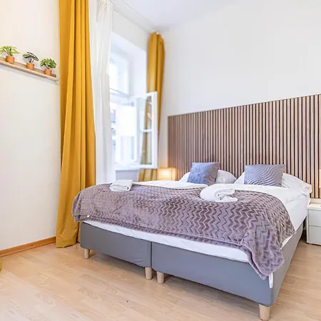 Desirable 2br - Bookable For Longstays In Lockdown B Apartment
