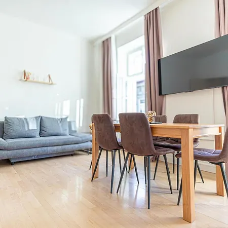 Apartment Desirable 2br - Bookable For Longstays In Lockdown B