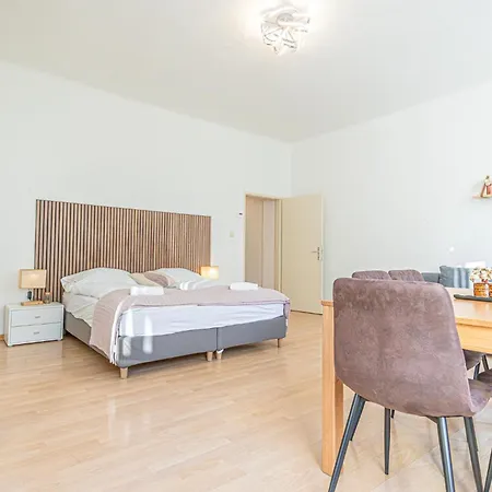 Desirable 2br - Bookable For Longstays In Lockdown B Apartment
