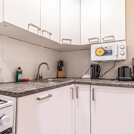 Apartment Desirable 2br - Bookable For Longstays In Lockdown B