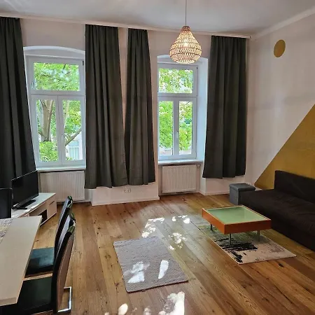 Apartment At Westbahnhof I Close To Shopping Street & Metro