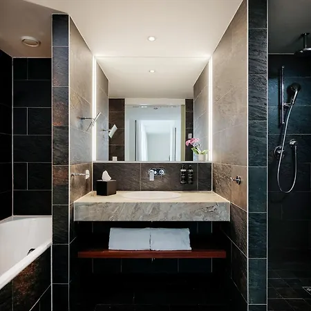 Eurostars Embassy 4*