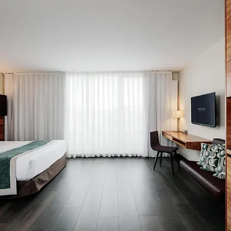 Eurostars Embassy Hotel