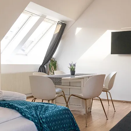 Charming 2 Ideal For Extended Apartment *