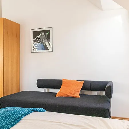 Comfy 2br Apt, Near Bahnhof Rennweg & Belvedere Apartment *