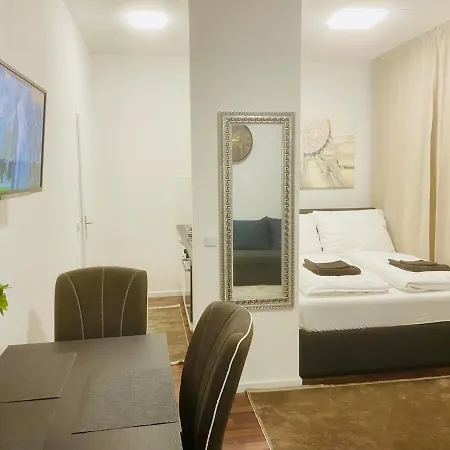 Apartment Near Center *