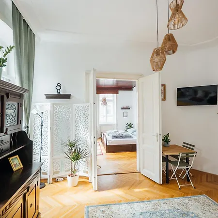 Apartment El Gao No13 *