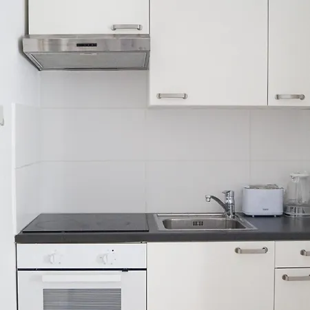 Apartment Stylish 2br By Schloss Belvedere & Rennweg Vienna