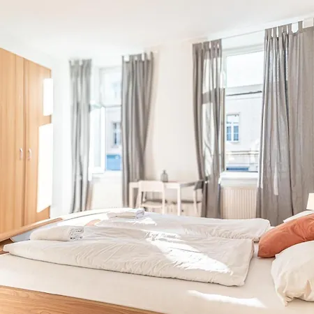Comfortable 3br Next To Belvedere, Ideal For Long Apartment Vienna