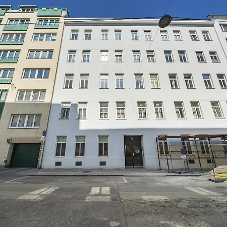 Smart Living - Hauptbahnhof * Viena