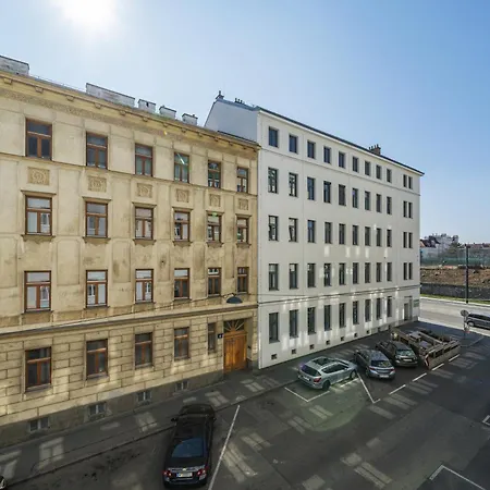 Smart Living - Hauptbahnhof * Viena