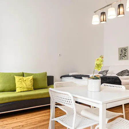 Comfortable 2br And Well Connected 维也纳