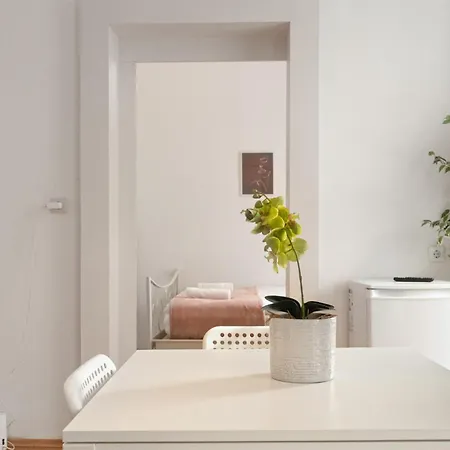 Comfortable 2br And Well Connected 维也纳