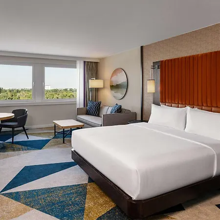 Otel Hilton Waterfront 4*