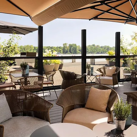 Hilton Waterfront Otel Viyana