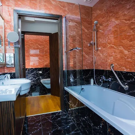 Western Arcadia Hotel 4*