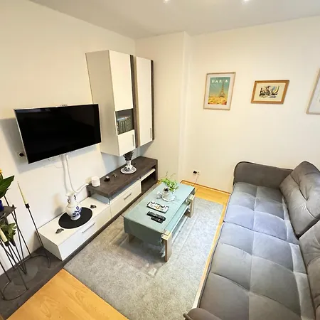 Home-feeling In Ottakring Appartement