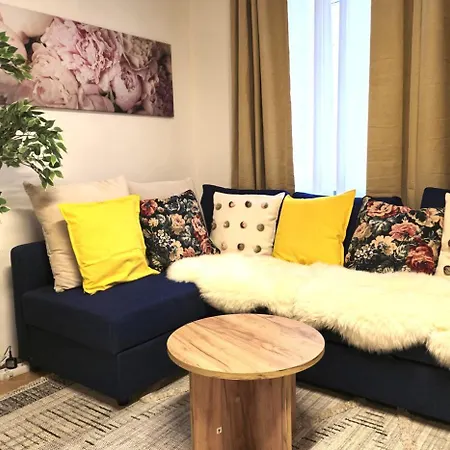 Apartment Near Schoenbrunn Palace Vienna