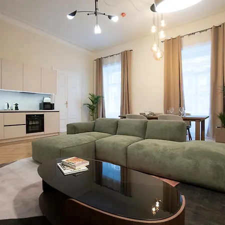 Elegant 2br Near Parliament, Self 24h Check-in *