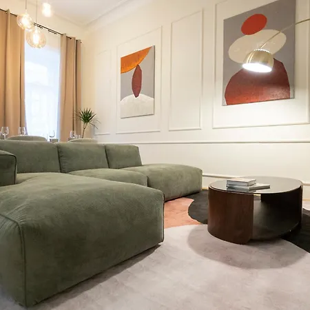 Apartment Elegant 2br Near Parliament, Self 24h Check-in