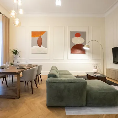 Elegant 2br Near Parliament, Self 24h Check-in Apartment *