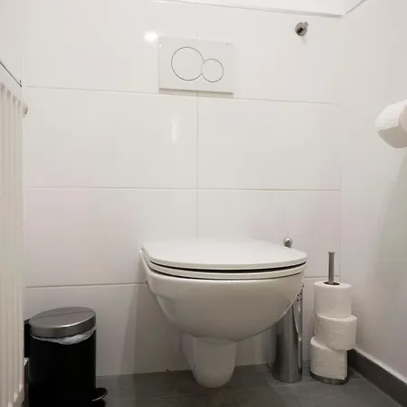 Elegant 2br Near Parliament, Self 24h Check-in Apartment