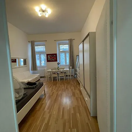 Apartment Stylish 1br With The Location Vienna